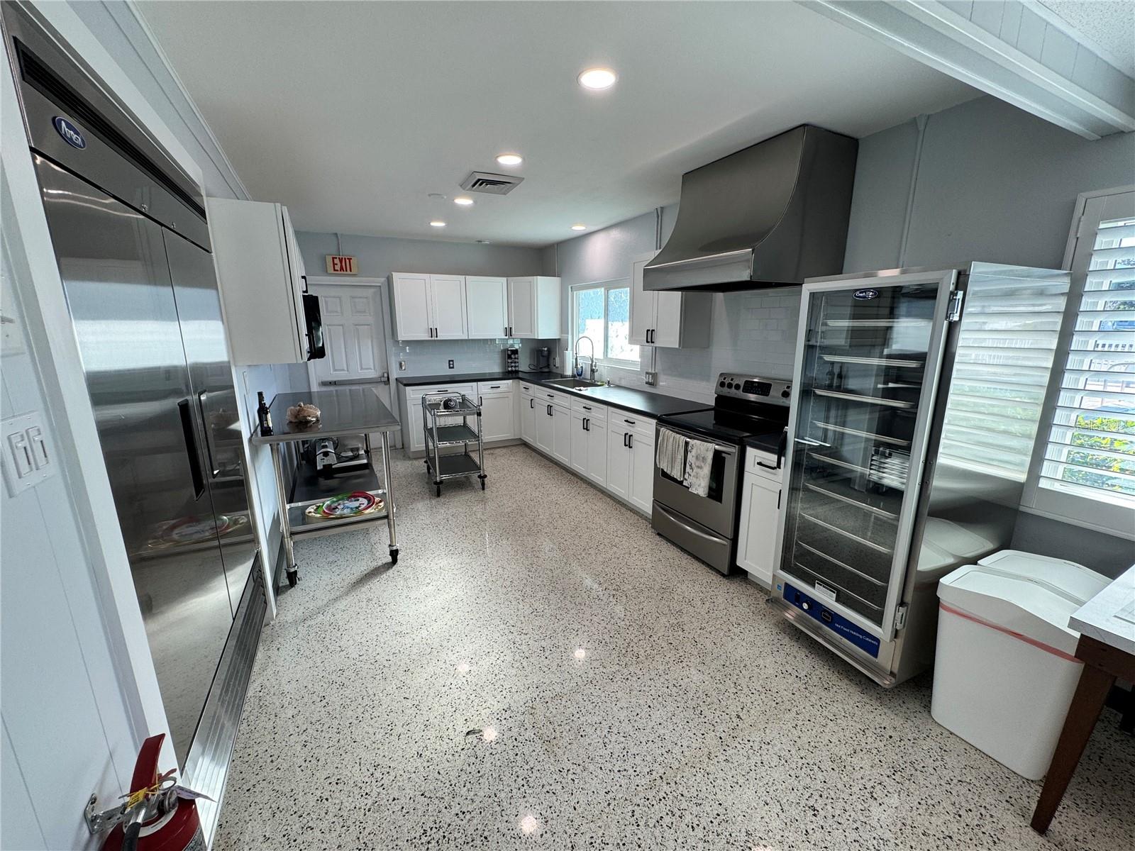 TB8462618 Property Photo