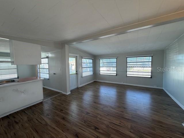 A4677521 Property Photo