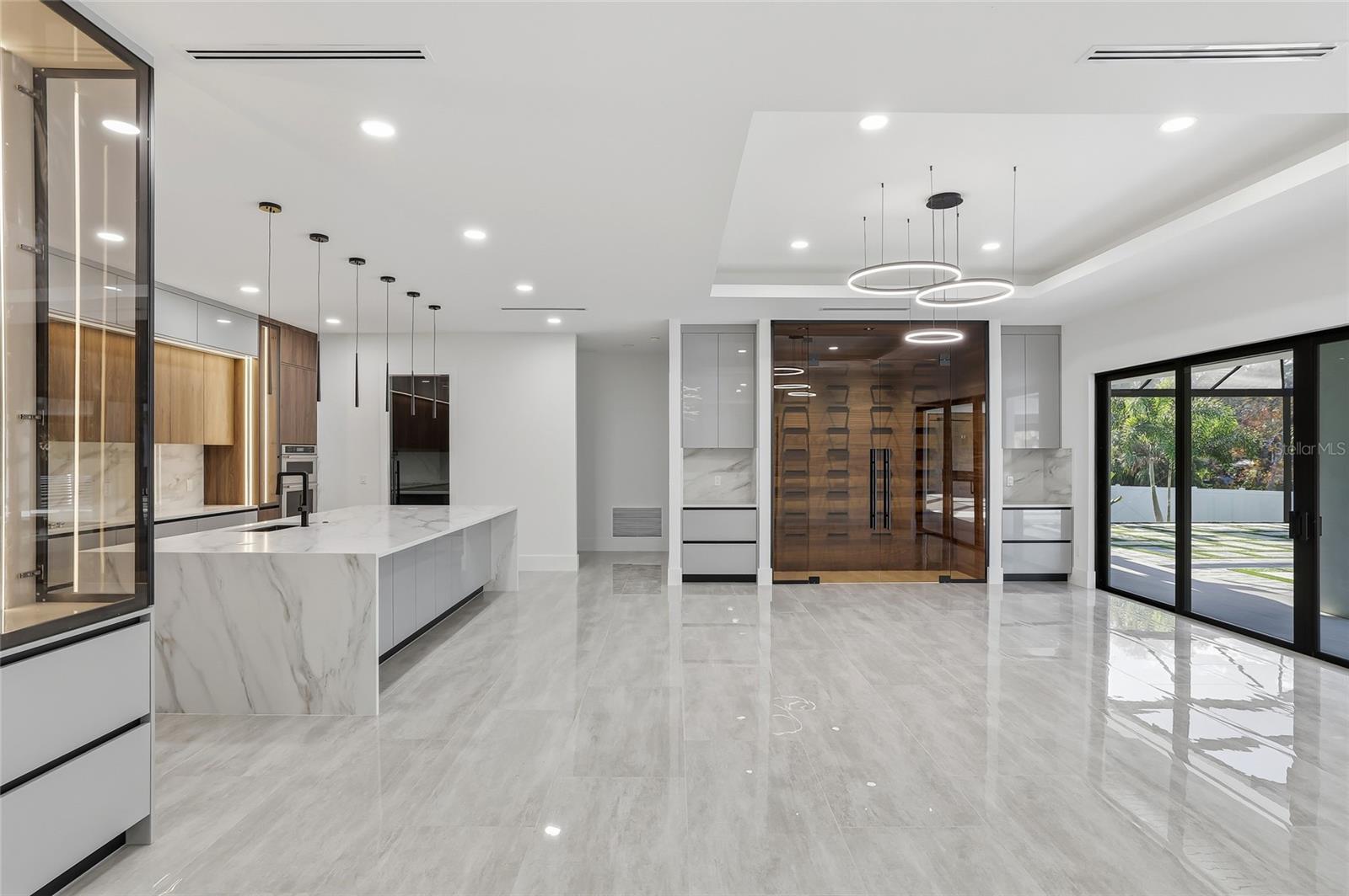 TB8462668 Property Photo