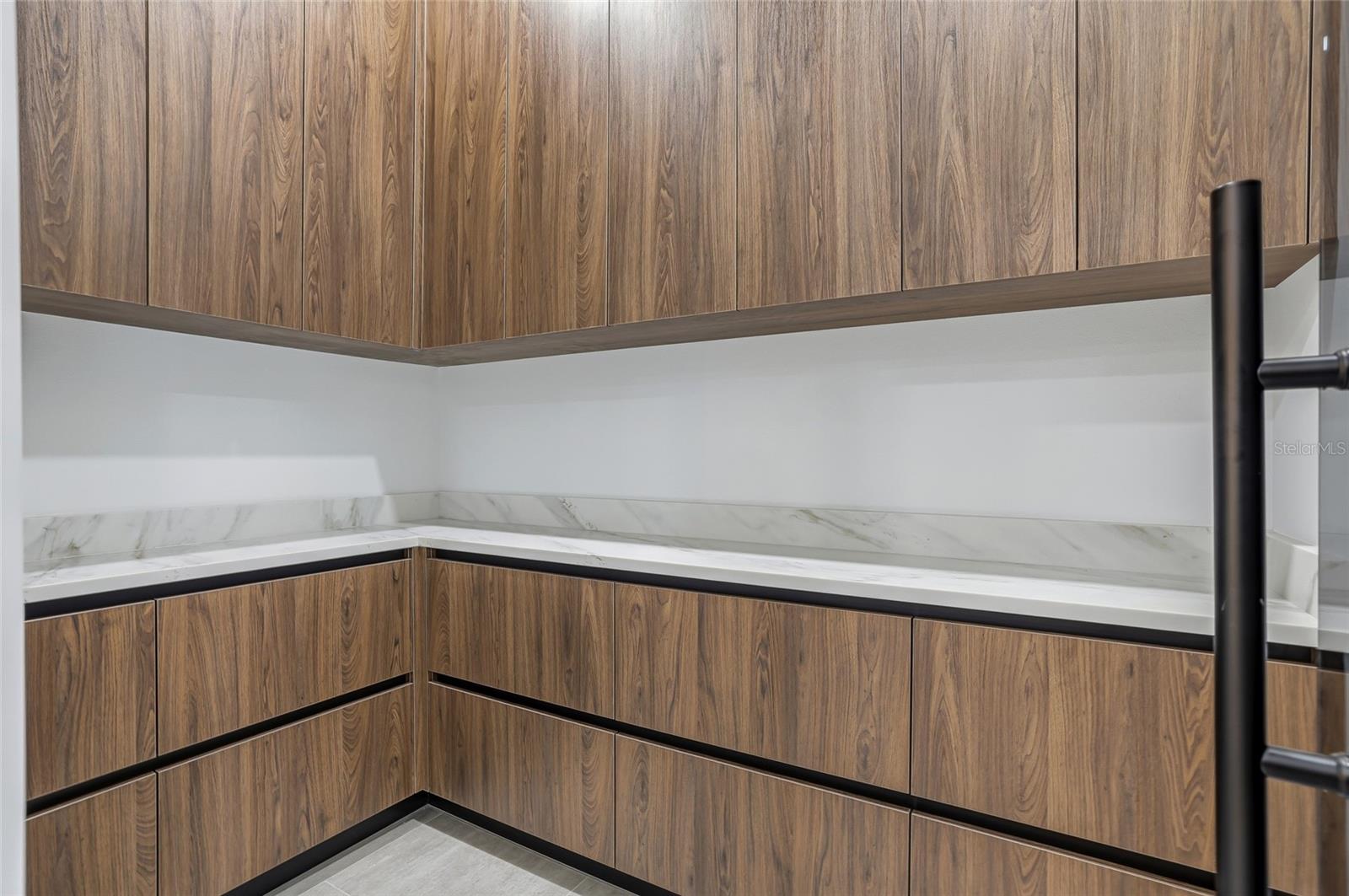 TB8462668 Property Photo