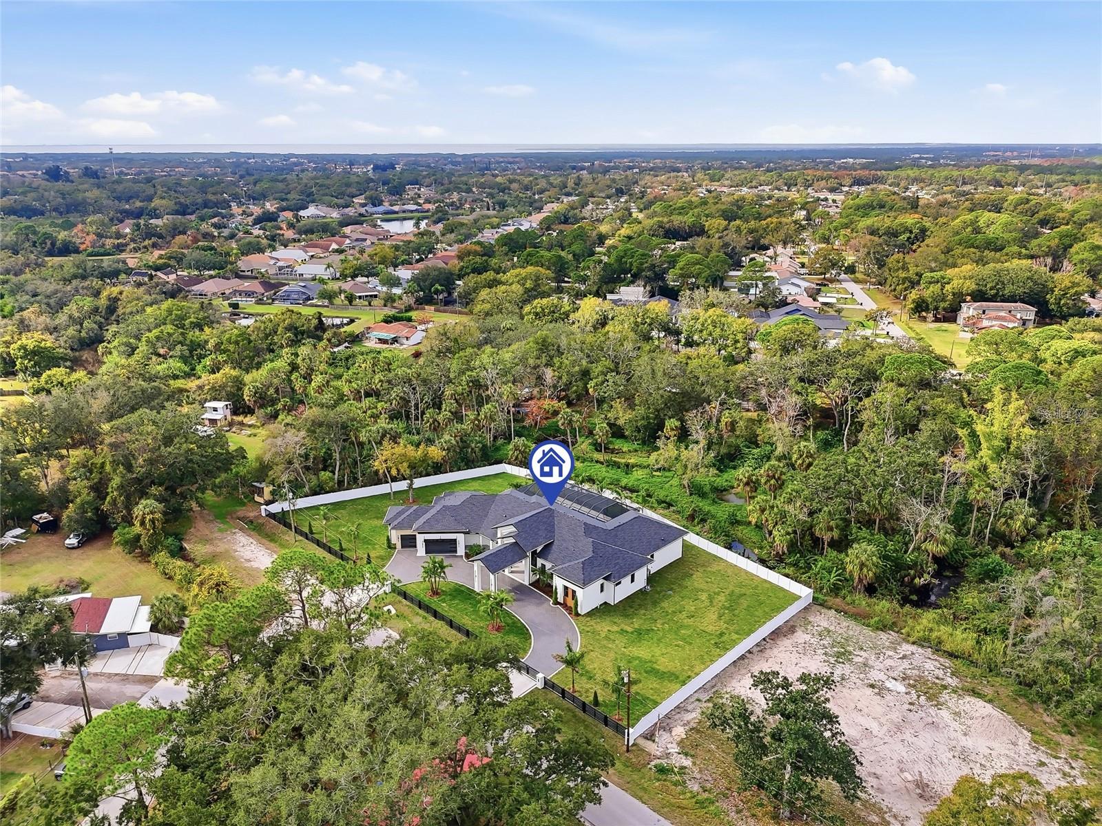 TB8462668 Property Photo