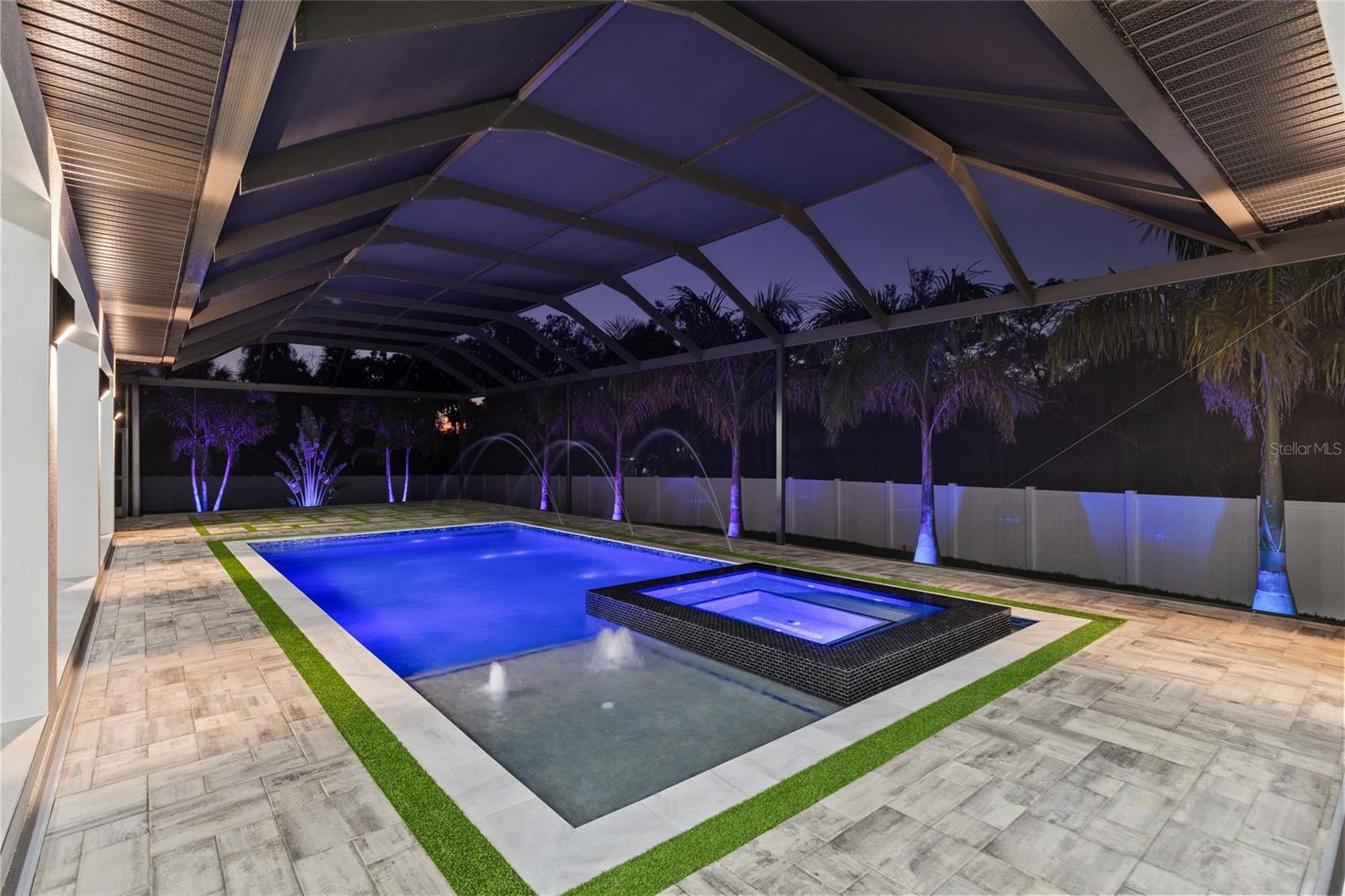 TB8462668 Property Photo