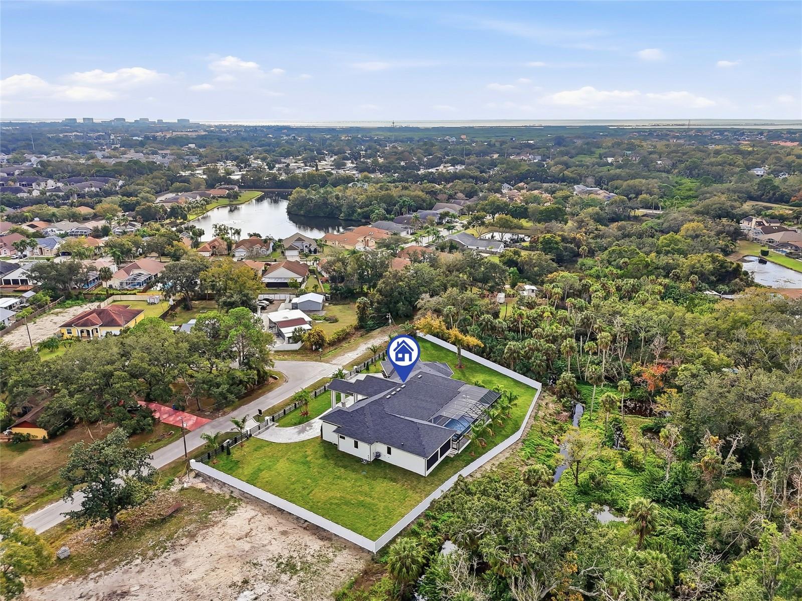 TB8462668 Property Photo