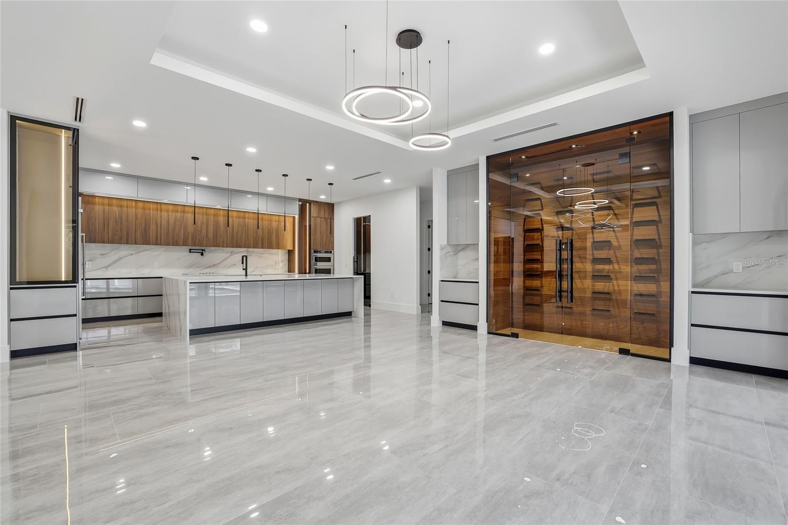 TB8462668 Property Photo