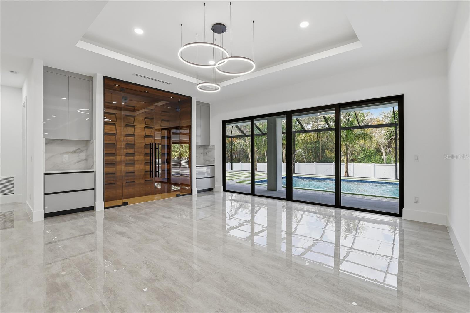 TB8462668 Property Photo