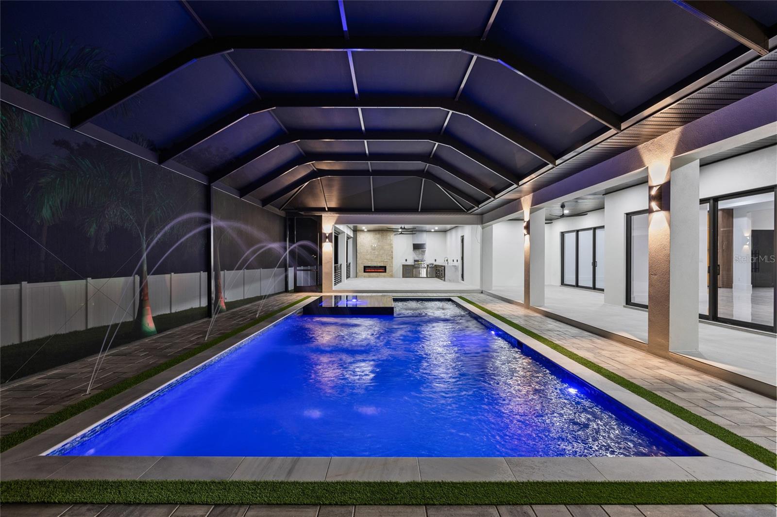 TB8462668 Property Photo