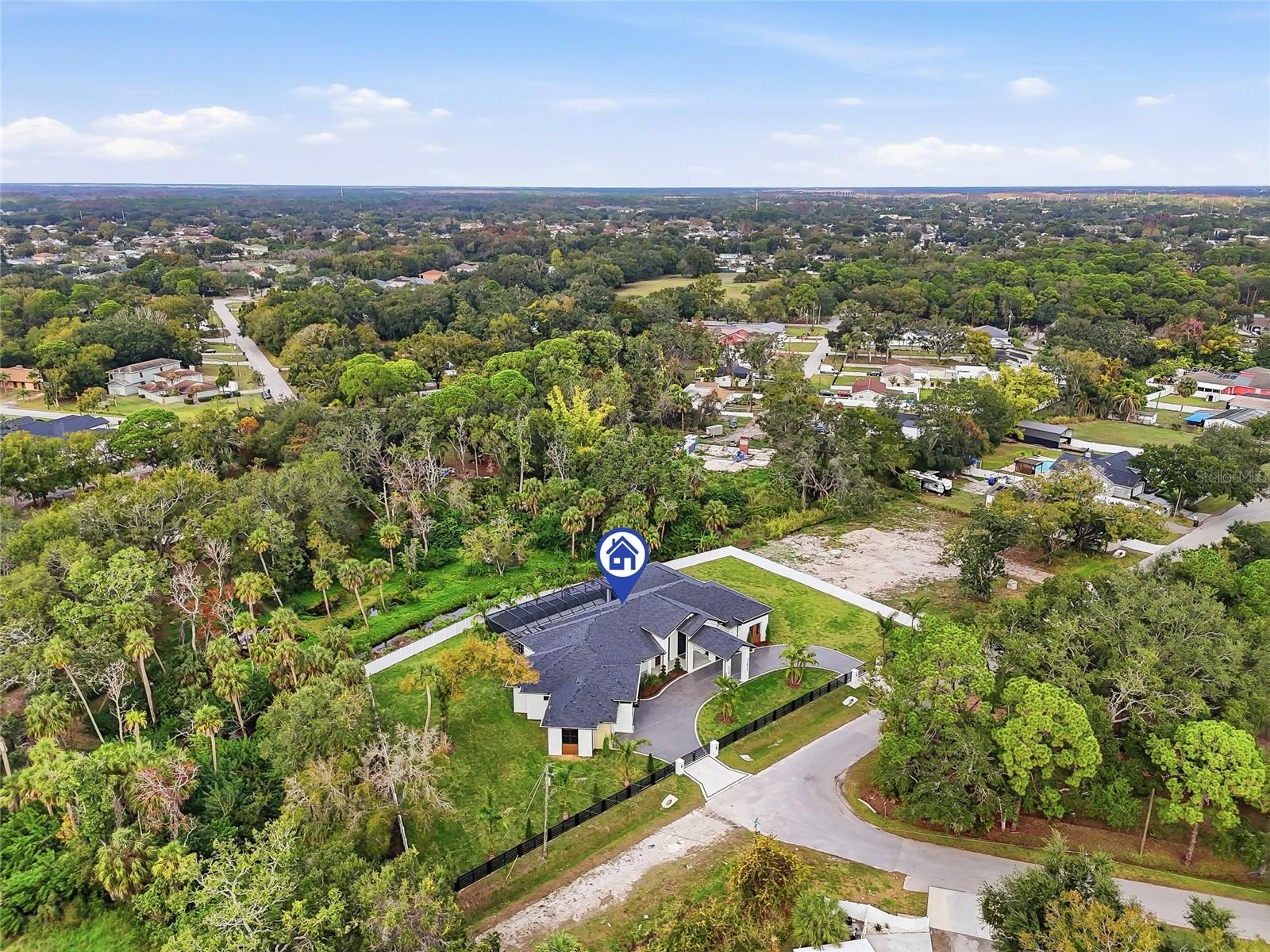 TB8462668 Property Photo