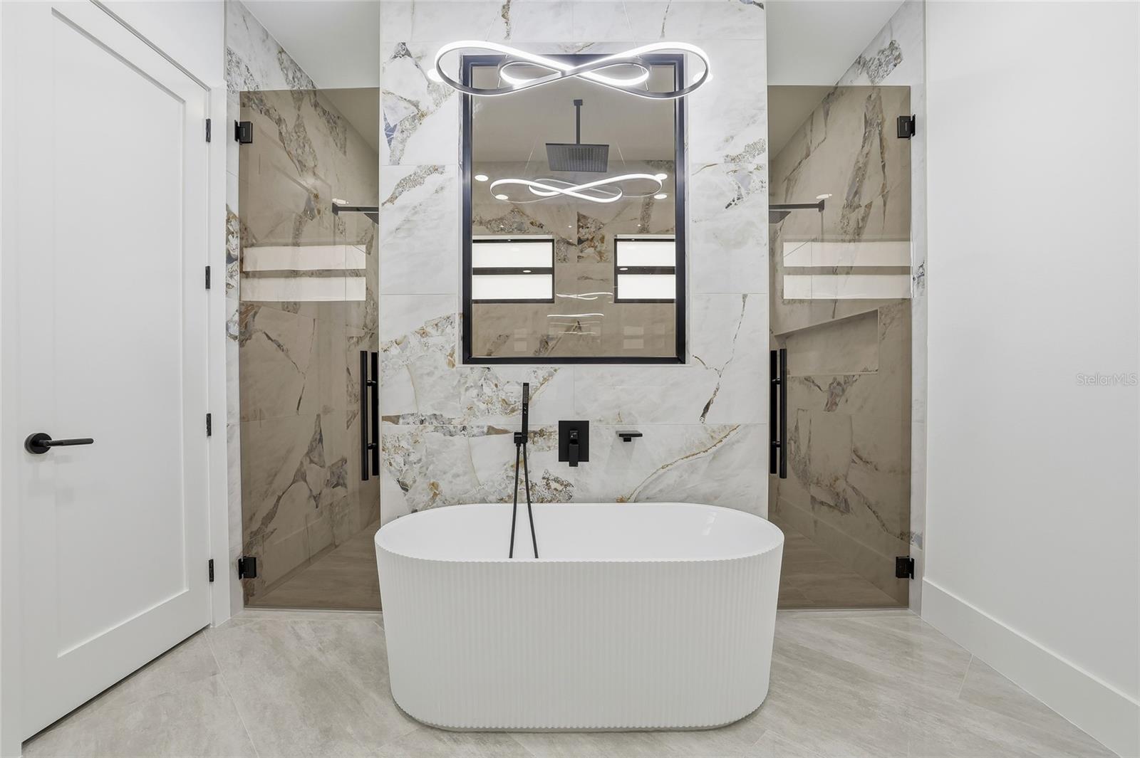 TB8462668 Property Photo