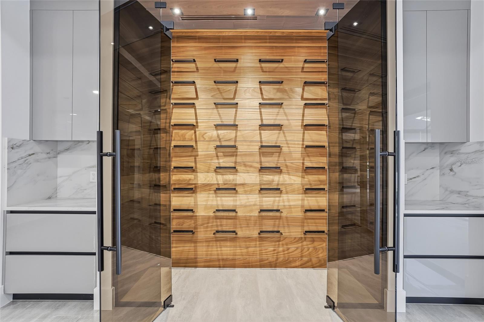 TB8462668 Property Photo