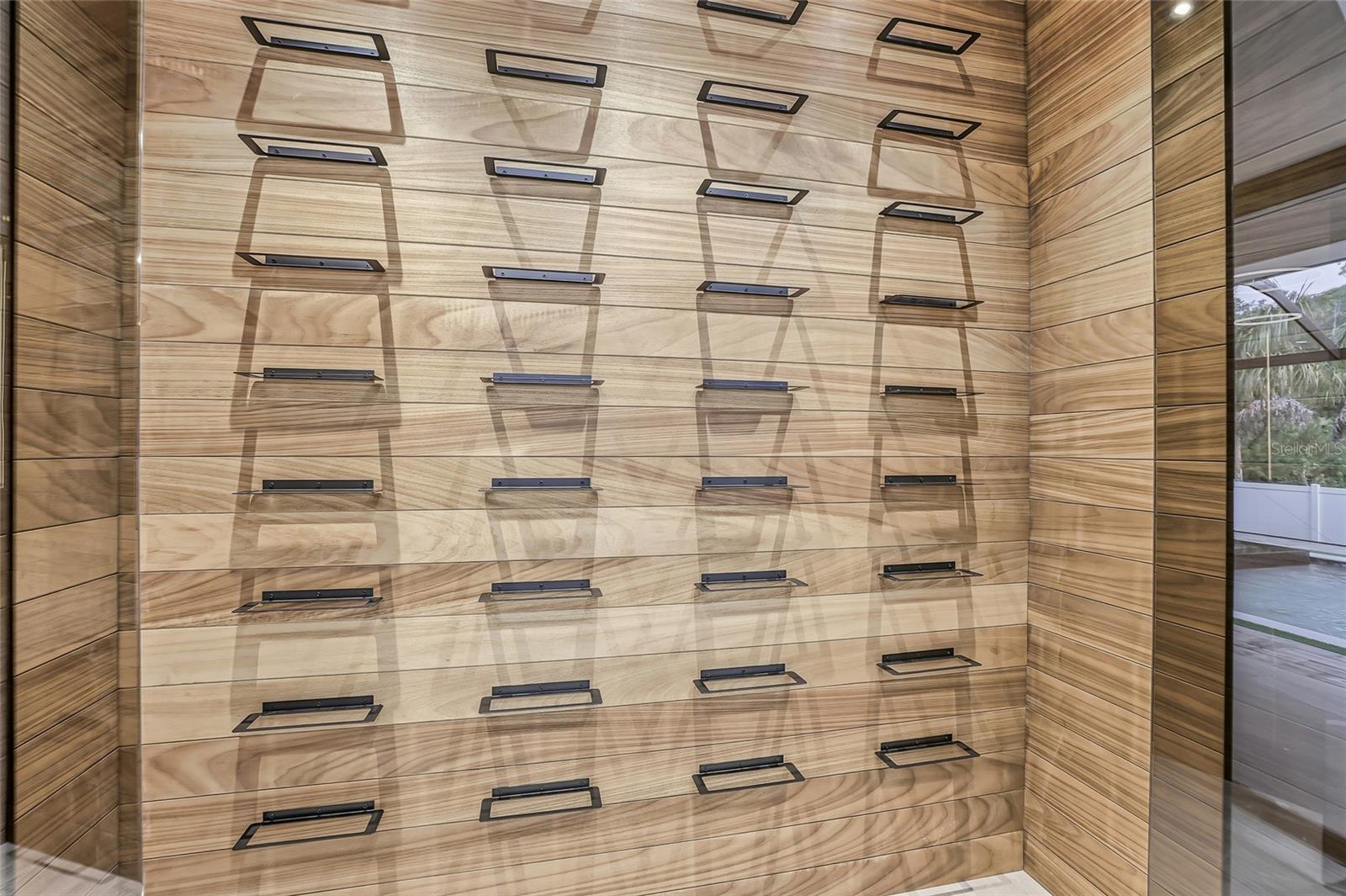 TB8462668 Property Photo