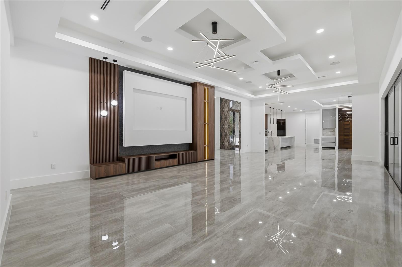 TB8462668 Property Photo