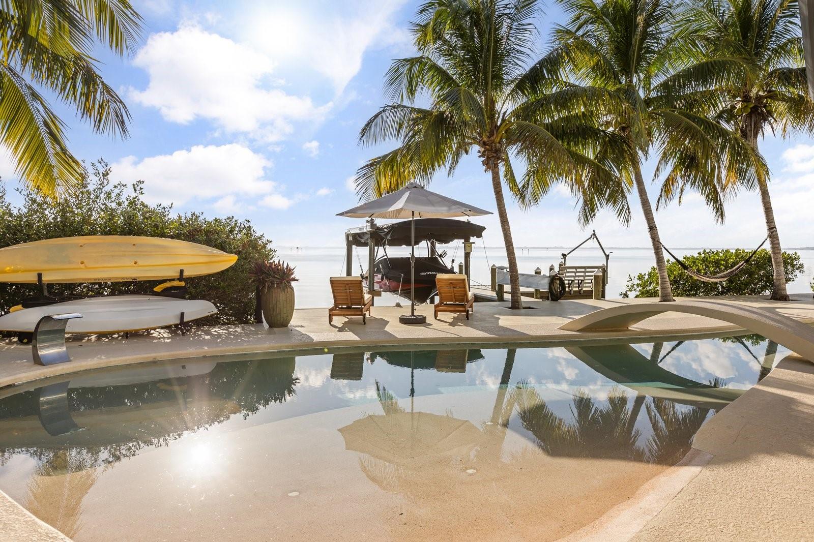 O6372418 Property Photo