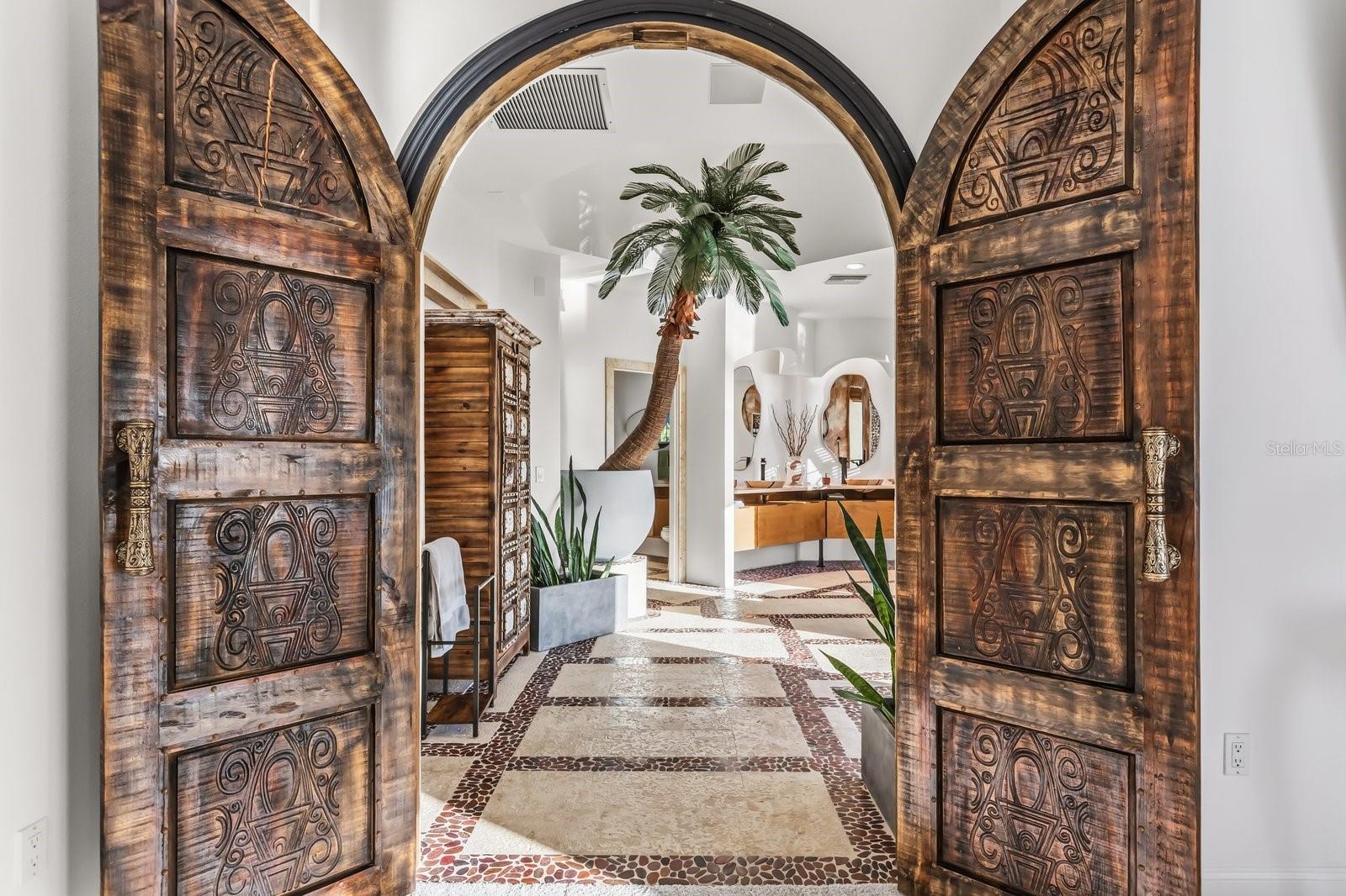 O6372418 Property Photo