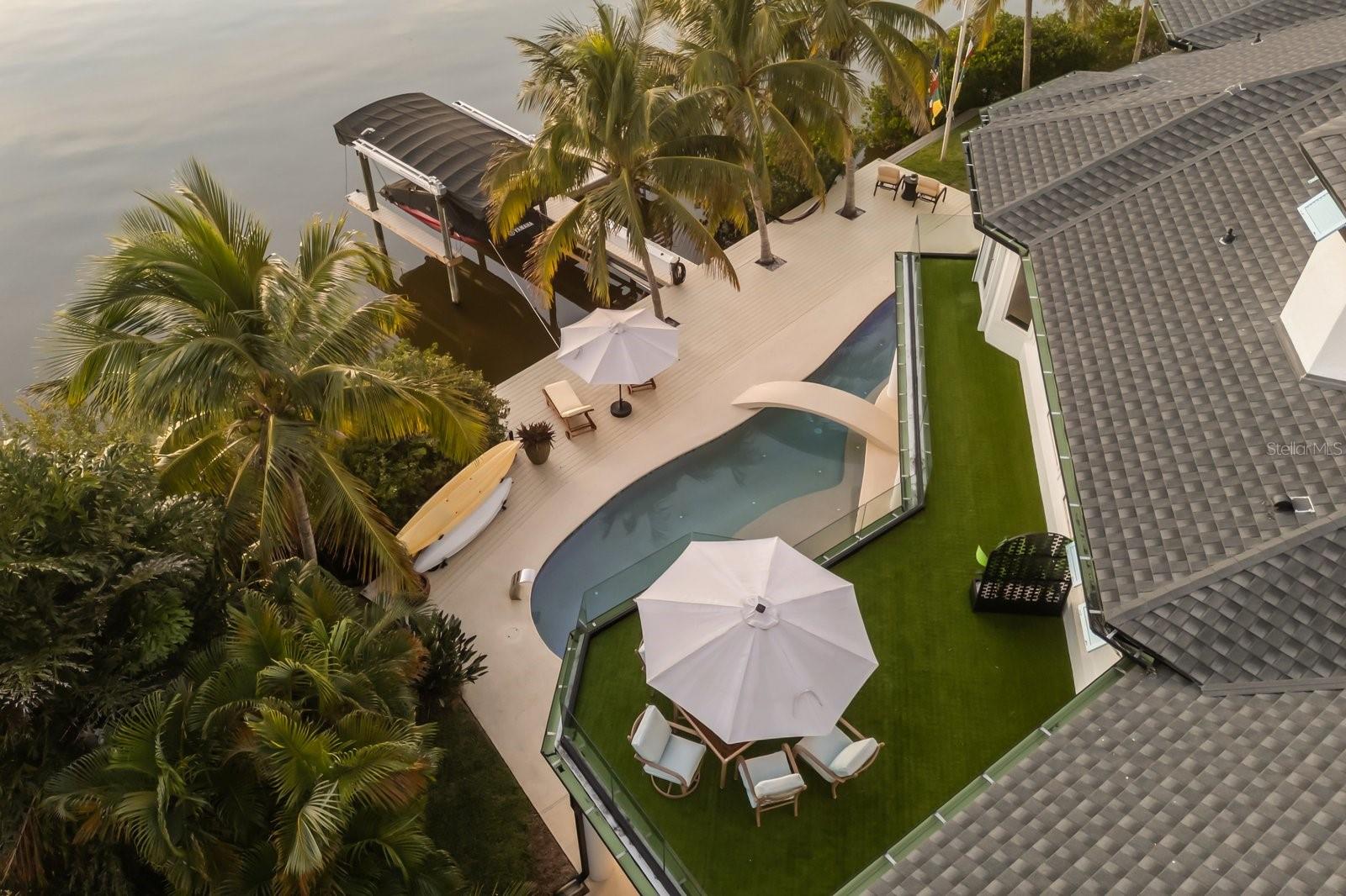 O6372418 Property Photo