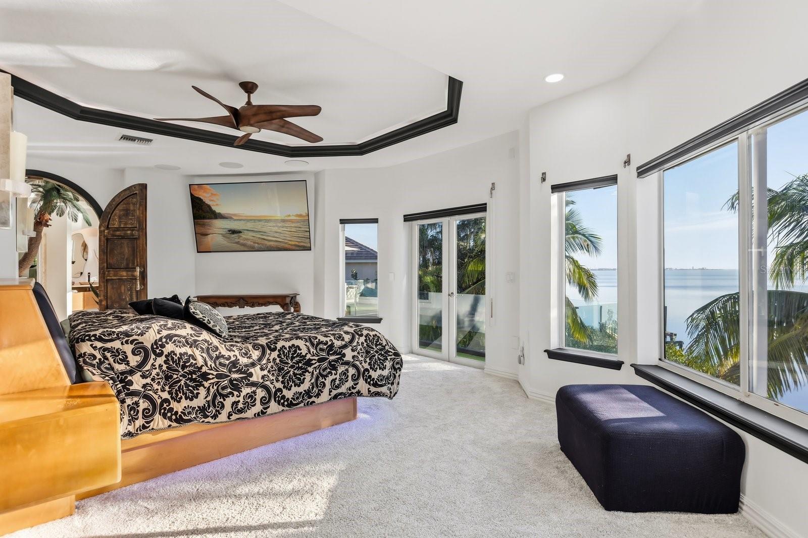 O6372418 Property Photo