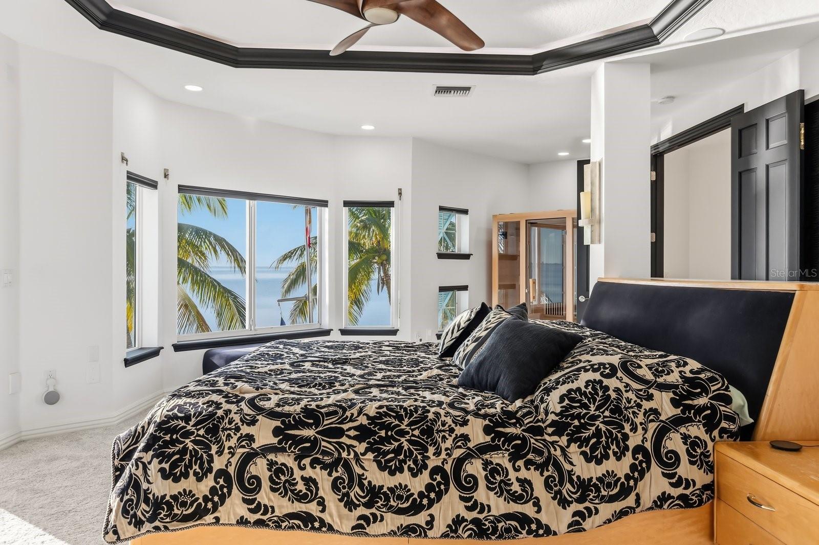 O6372418 Property Photo