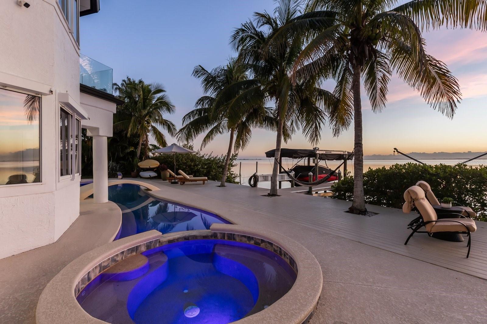 O6372418 Property Photo