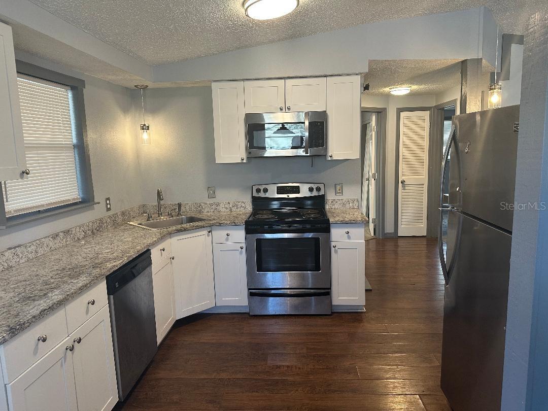 TB8462717 Property Photo