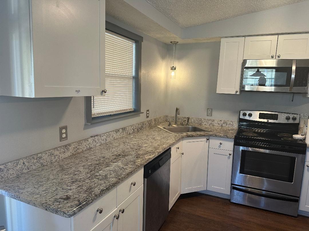 TB8462717 Property Photo