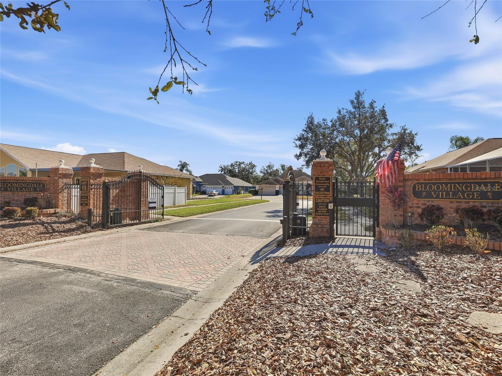 1512 CROOKED STICK DR, VALRICO, FL, 33596