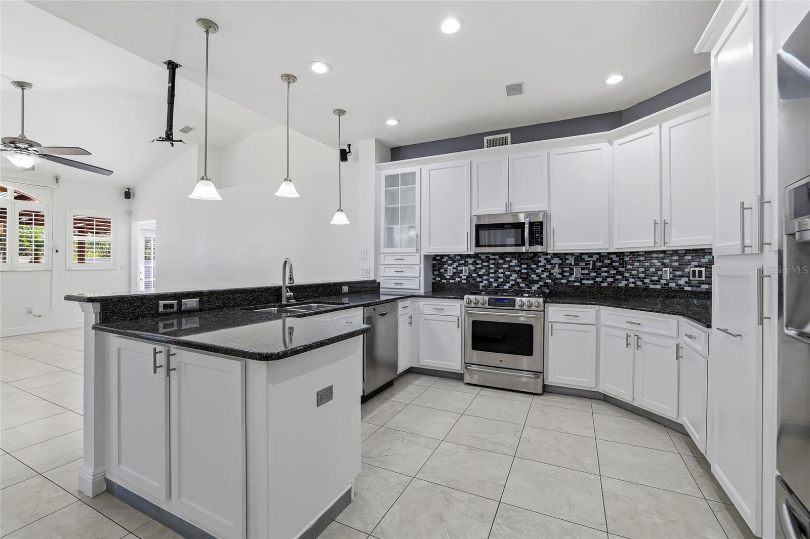 1512 CROOKED STICK DR, VALRICO, FL, 33596