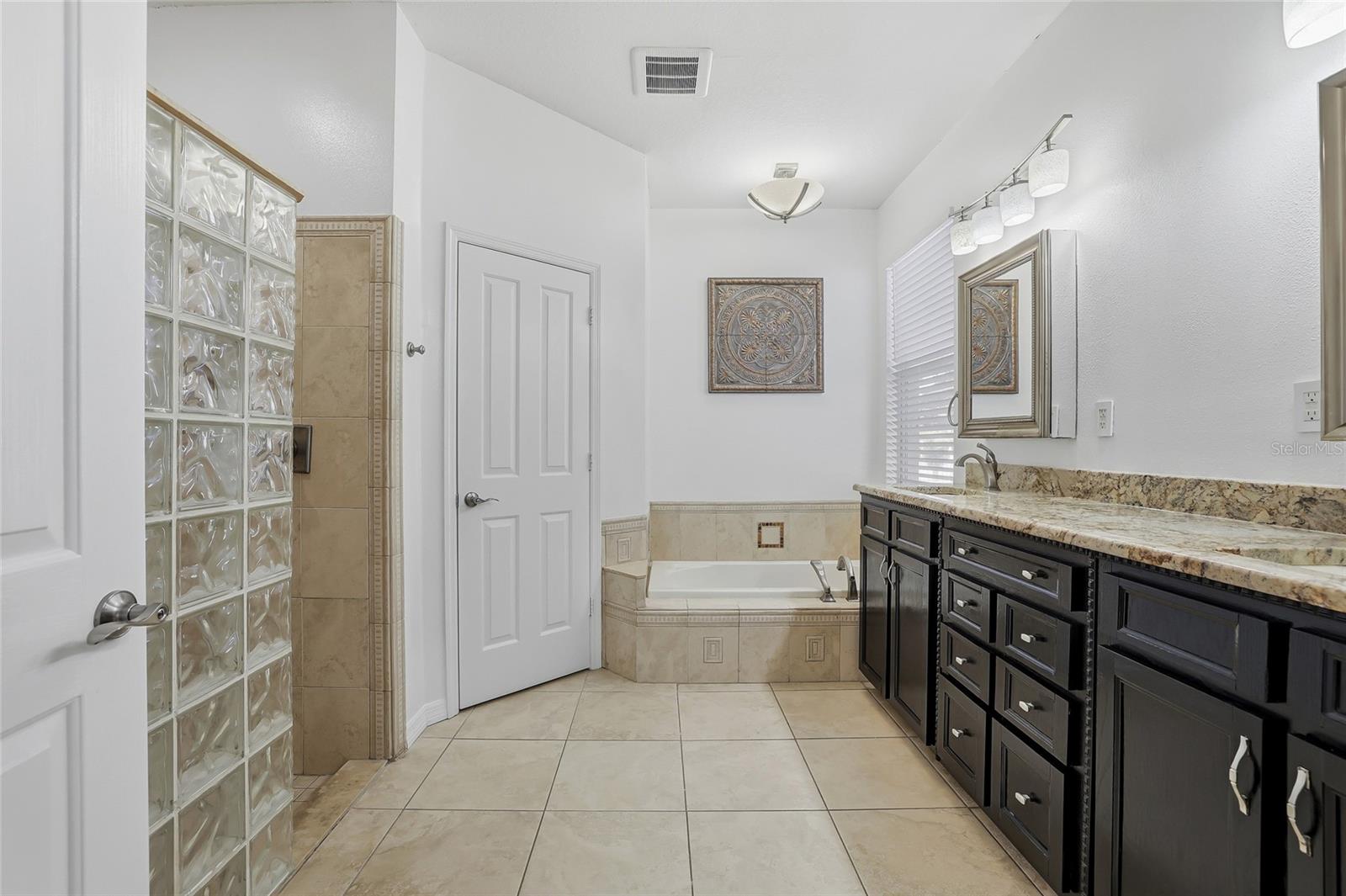 1512 CROOKED STICK DR, VALRICO, FL, 33596