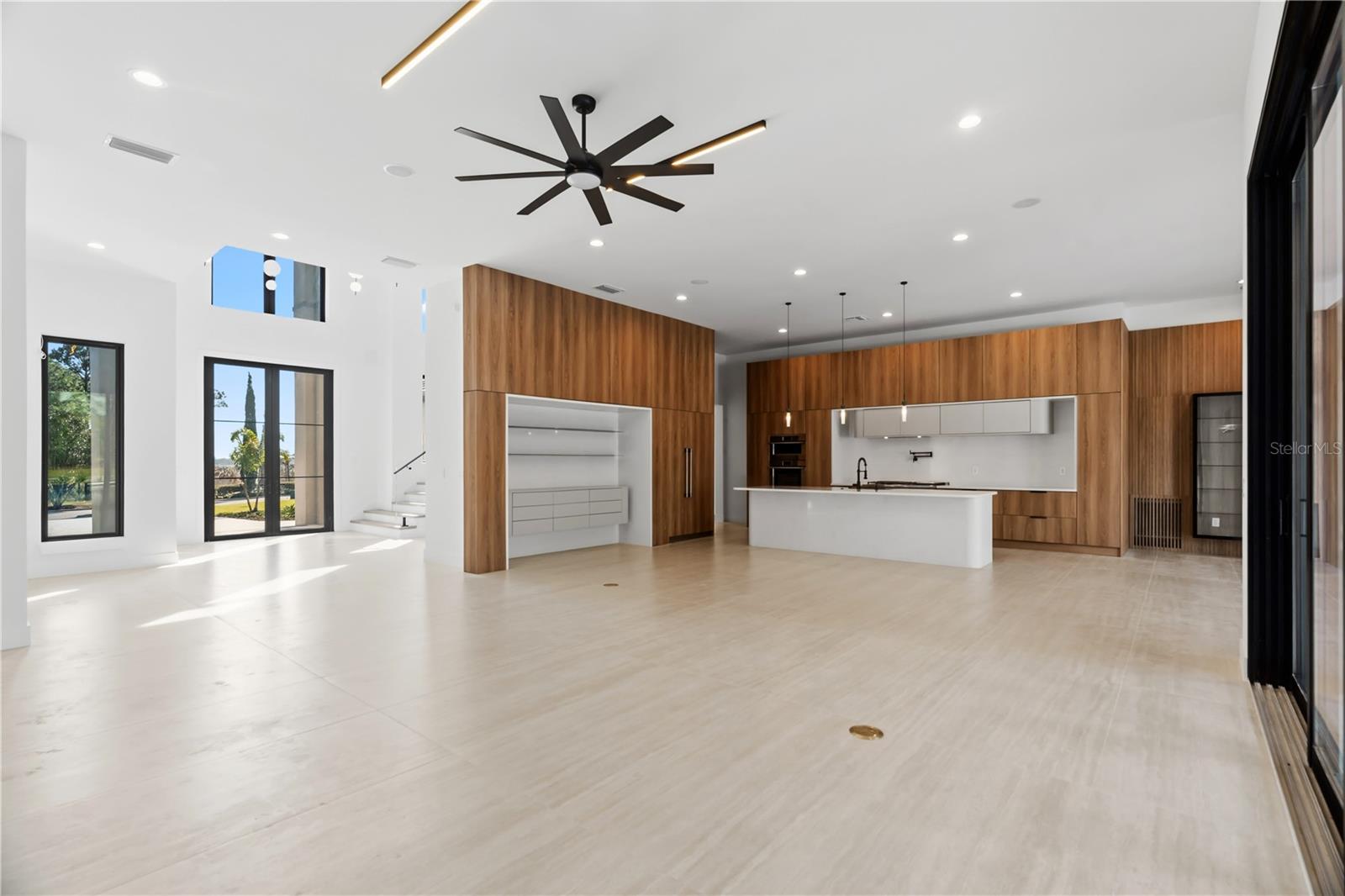 G5106408 Property Photo