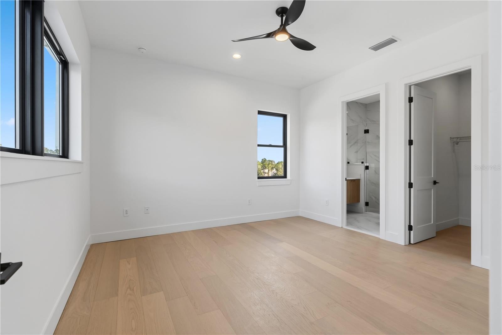 G5106408 Property Photo