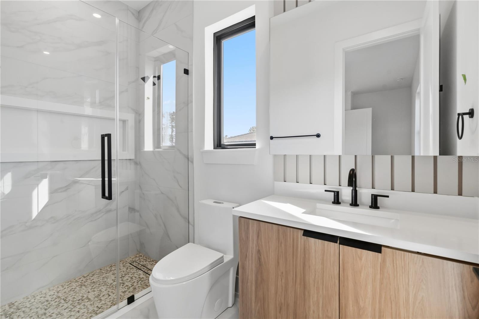 G5106408 Property Photo