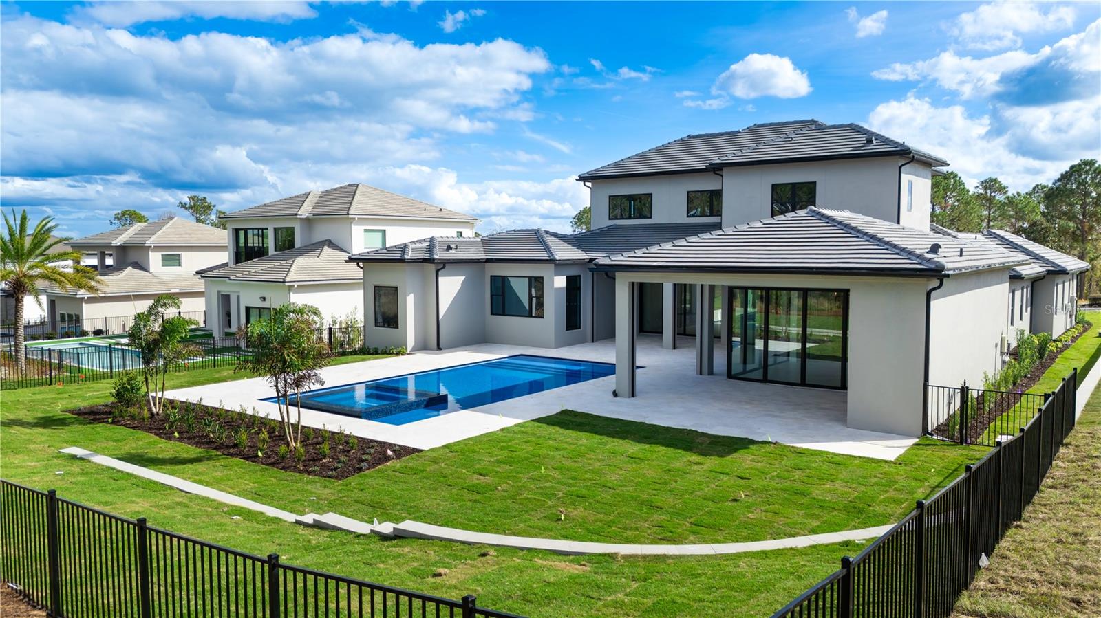 G5106408 Property Photo