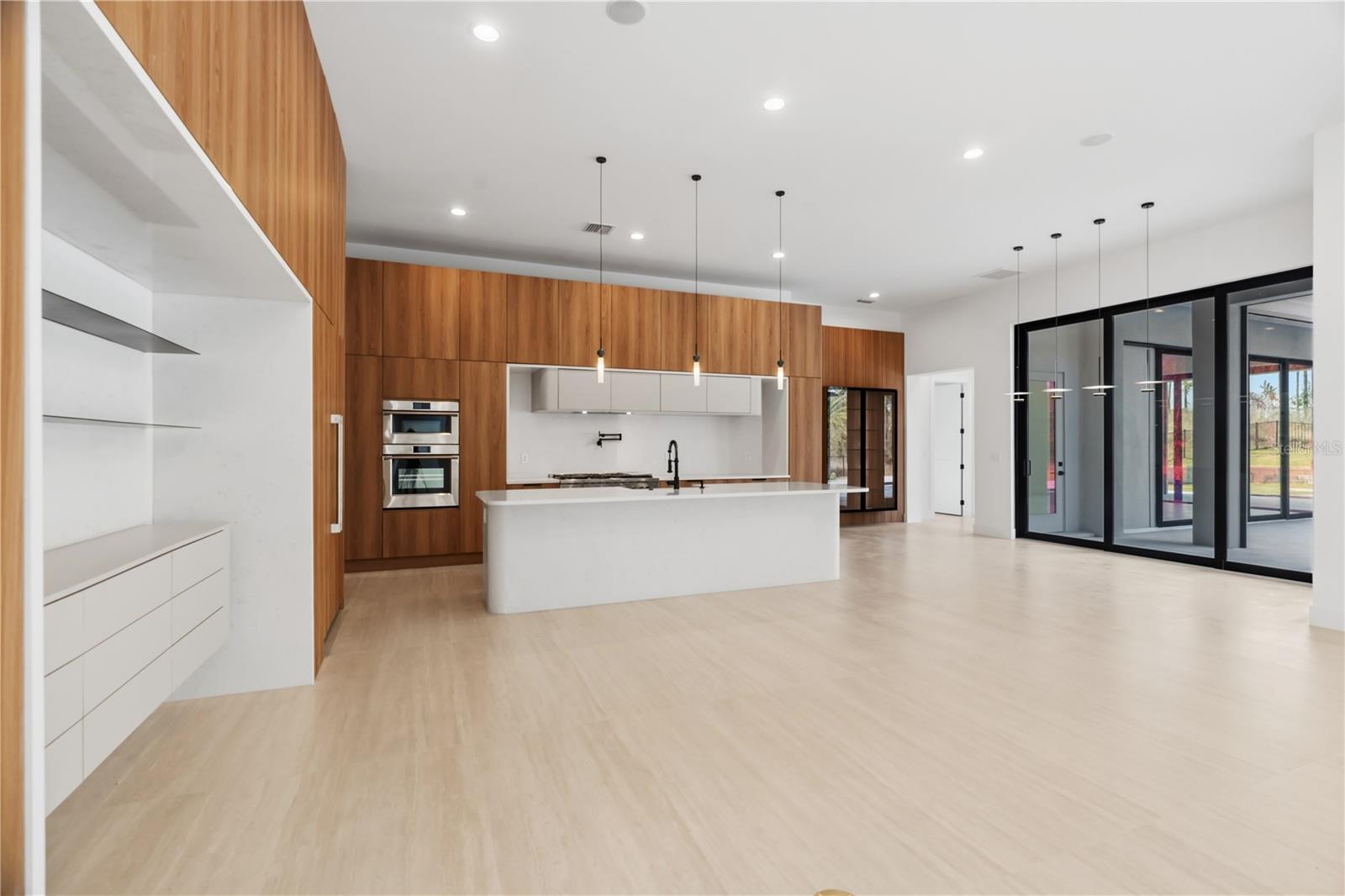 G5106408 Property Photo