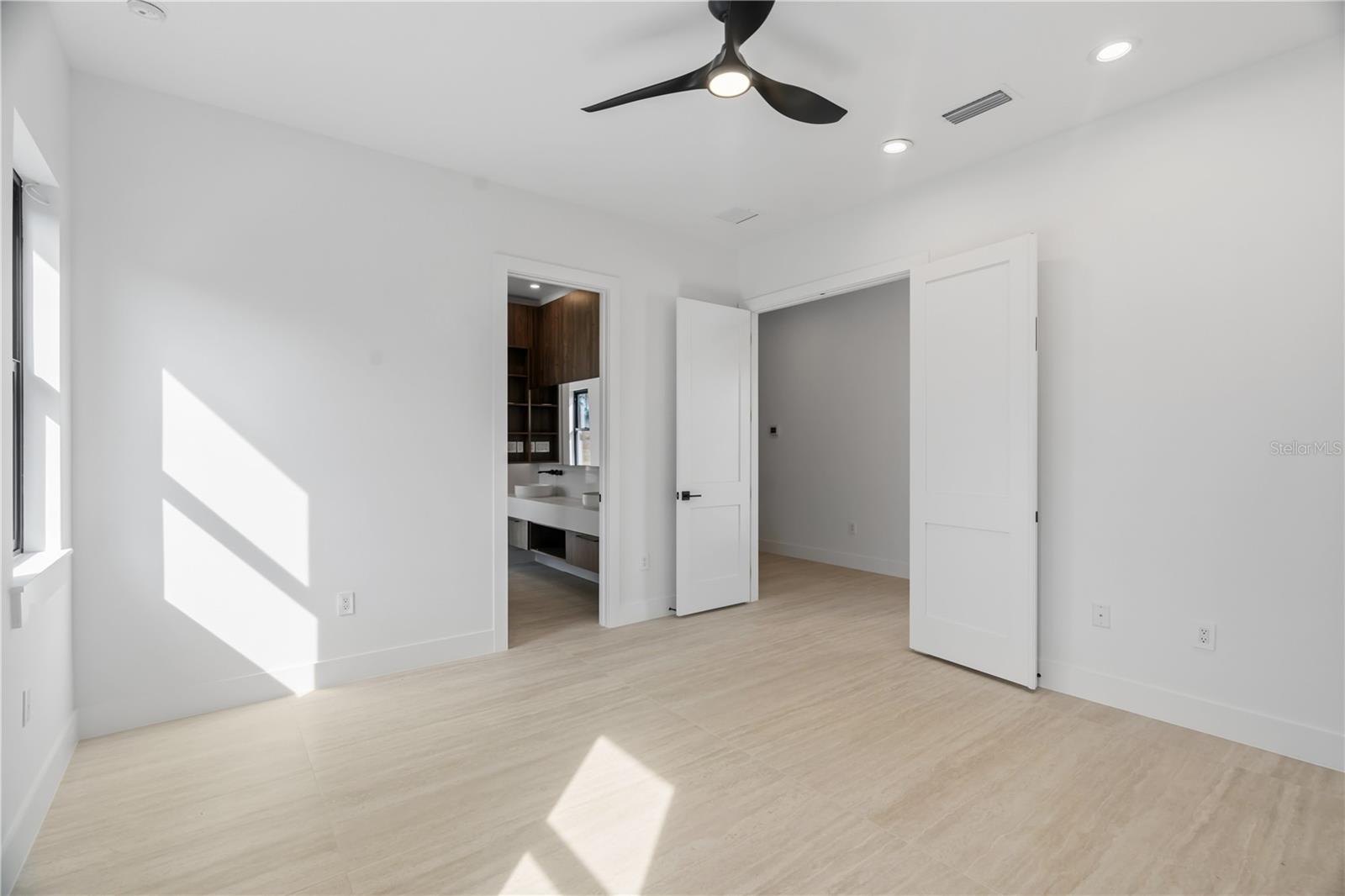 G5106408 Property Photo