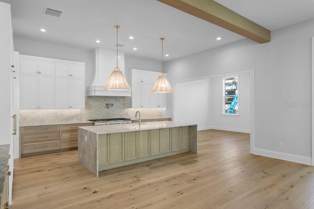 5019 W DICKENS AVE, TAMPA, FL, 33629