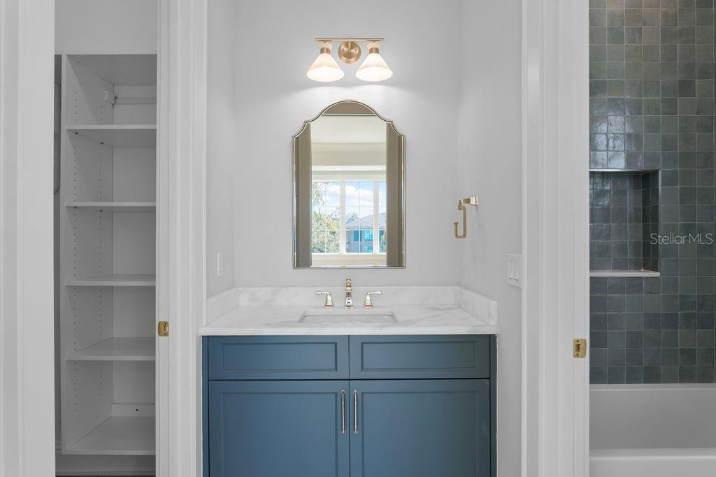 ALL BEDROOMS HAVE THEIR OWN EN SUITE BATHS