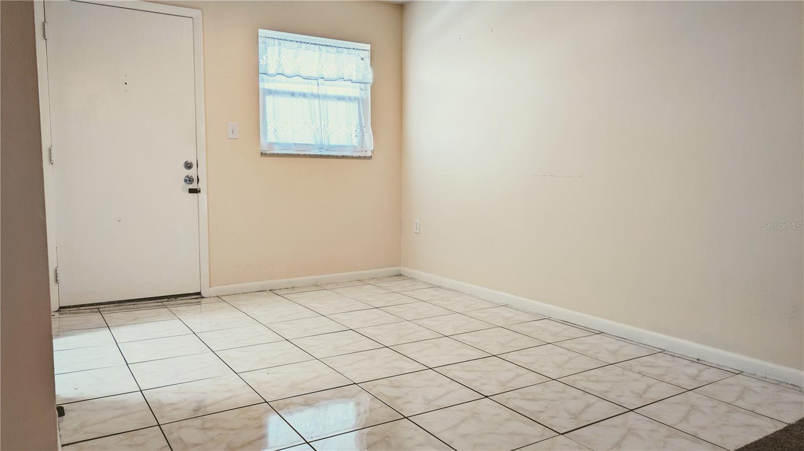 TB8462815 Property Photo