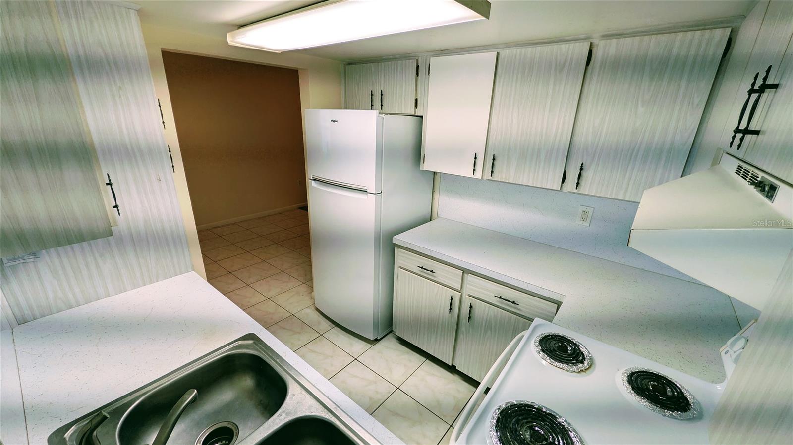 TB8462815 Property Photo