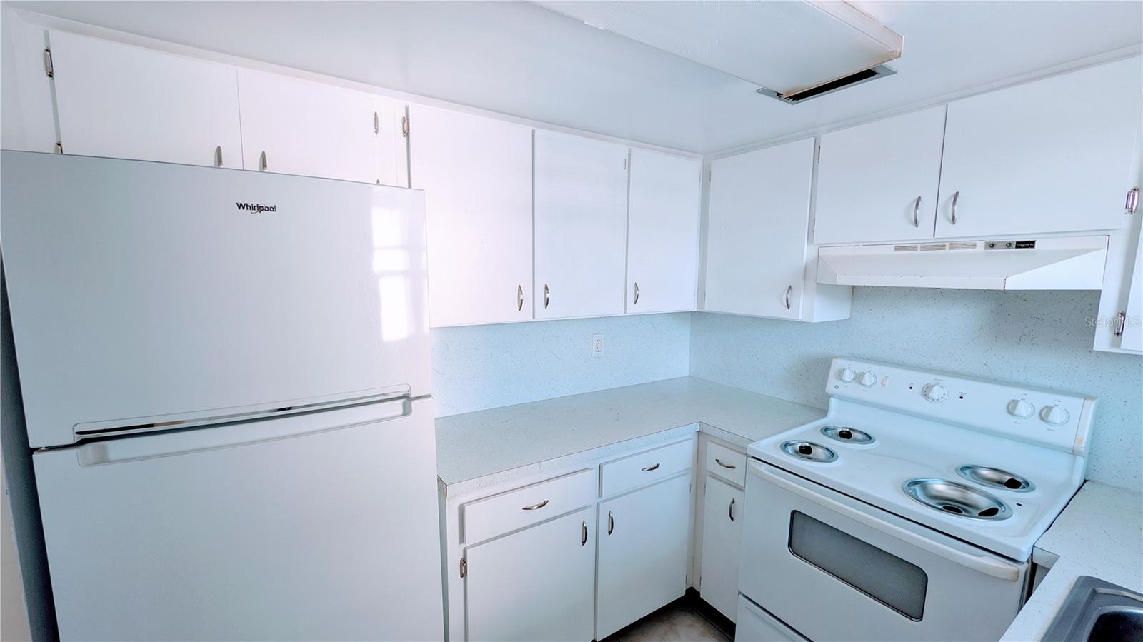 TB8462815 Property Photo