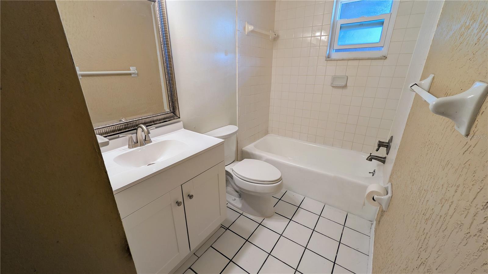 TB8462815 Property Photo