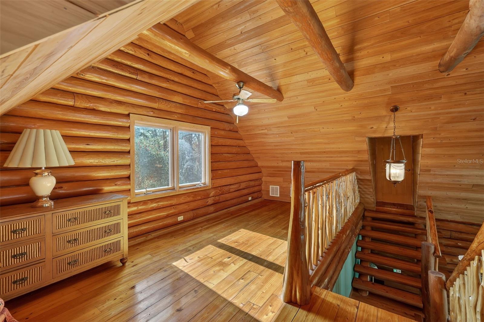 40242 EMERALDA ISLAND RD, LEESBURG, FL, 34788