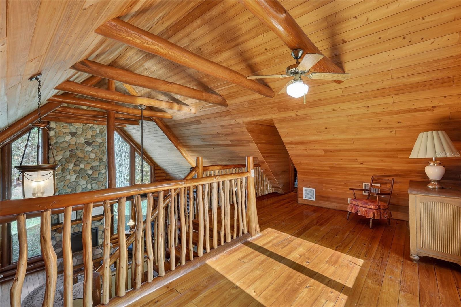 40242 EMERALDA ISLAND RD, LEESBURG, FL, 34788