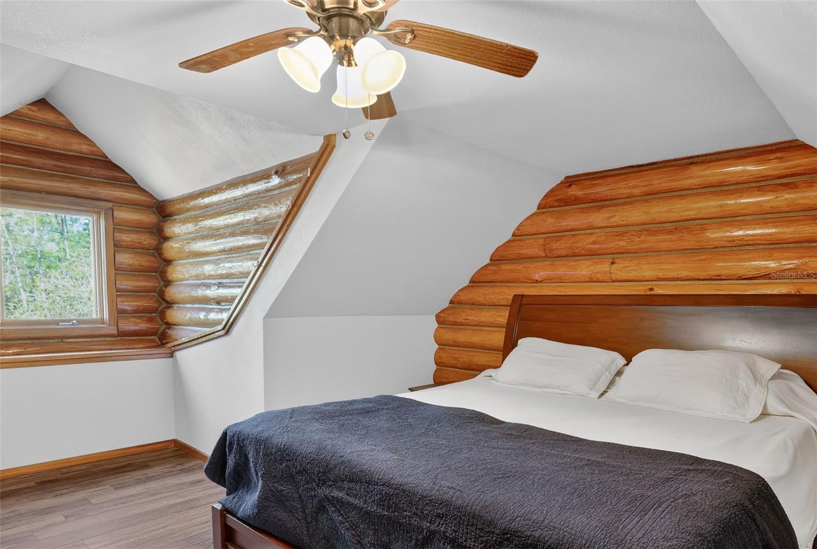 40242 EMERALDA ISLAND RD, LEESBURG, FL, 34788