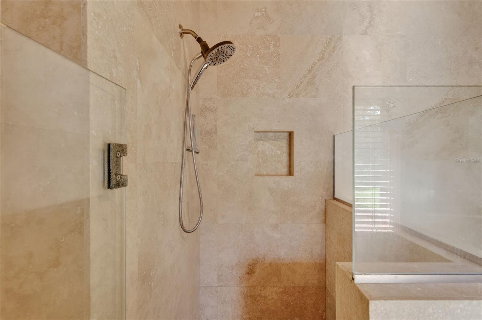 40242 EMERALDA ISLAND RD, LEESBURG, FL, 34788