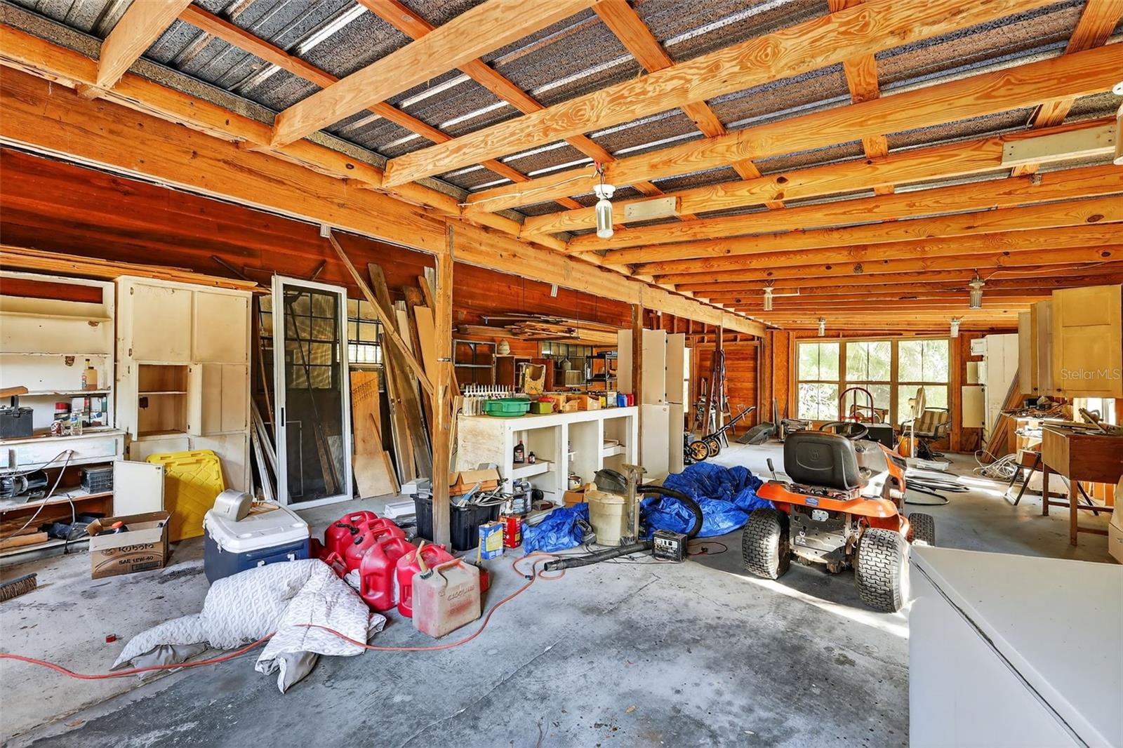 40242 EMERALDA ISLAND RD, LEESBURG, FL, 34788