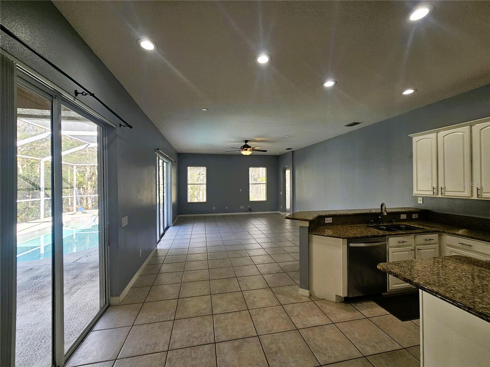 10441 GREENDALE DR, TAMPA, FL, 33626