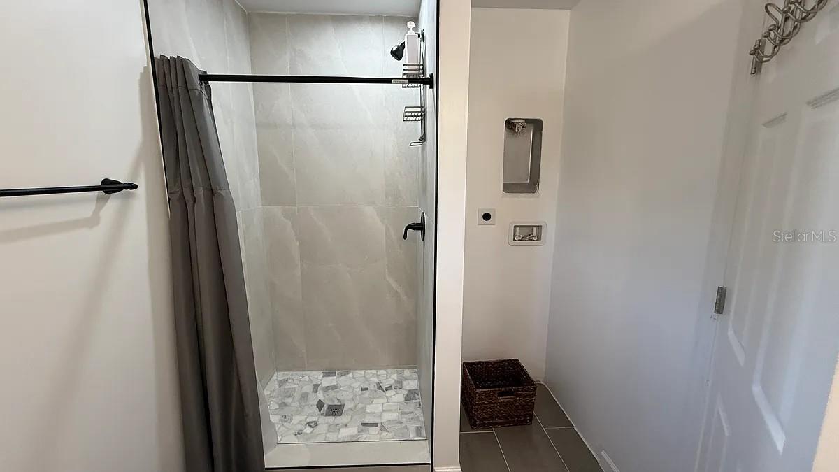 washer dryer hookup in studio