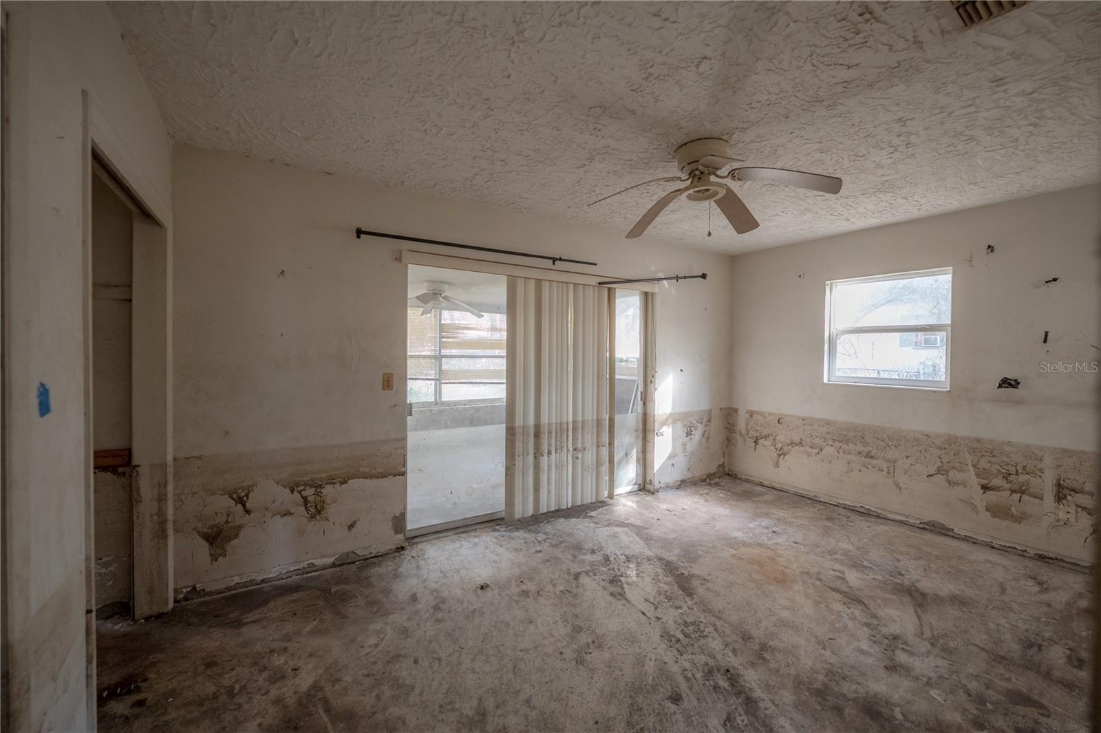 TB8462890 Property Photo