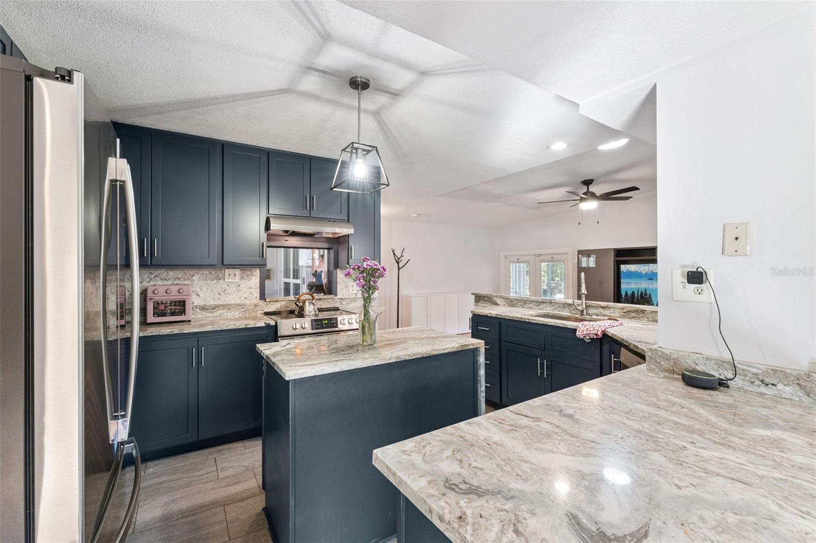 9825 LAKE GEORGIA DR, ORLANDO, FL, 32817