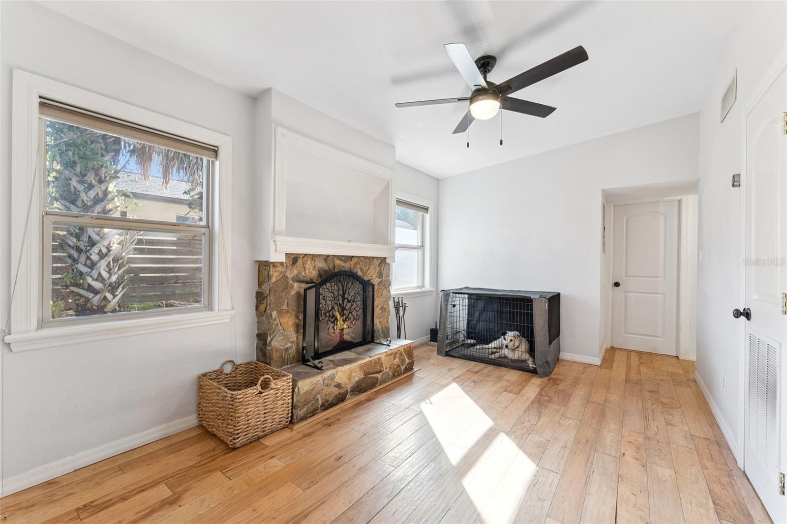 9825 LAKE GEORGIA DR, ORLANDO, FL, 32817