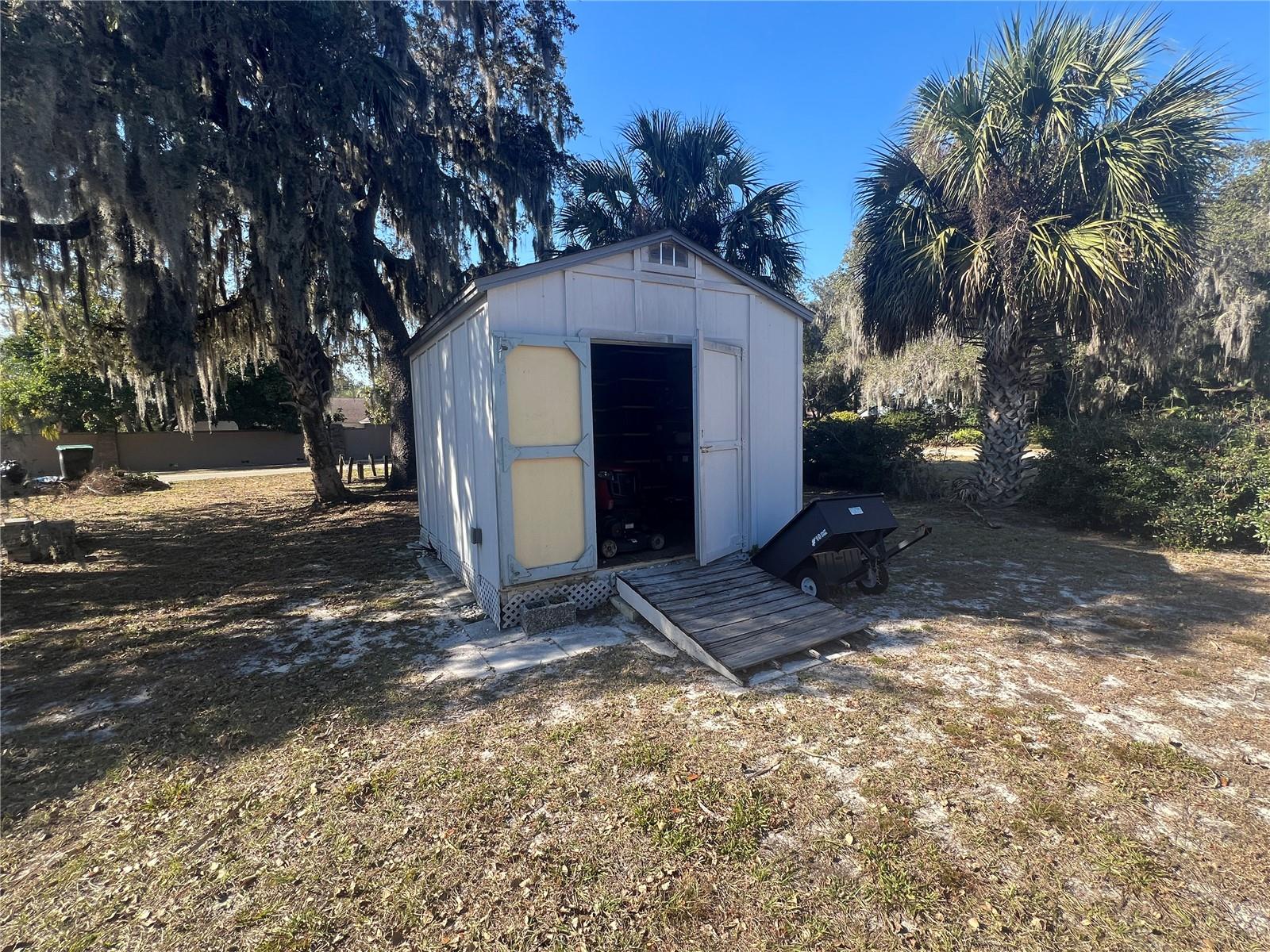 9825 LAKE GEORGIA DR, ORLANDO, FL, 32817