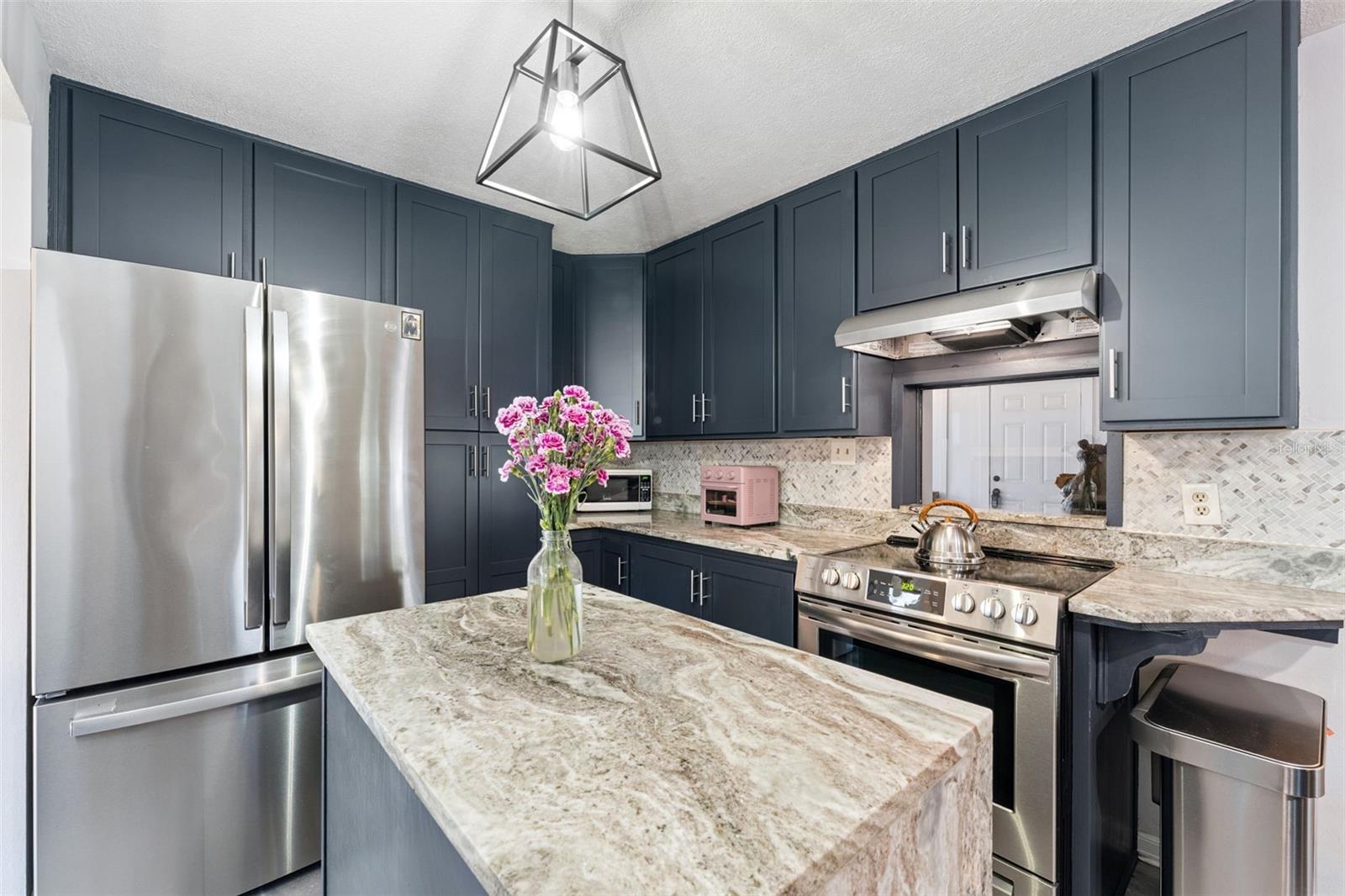 9825 LAKE GEORGIA DR, ORLANDO, FL, 32817